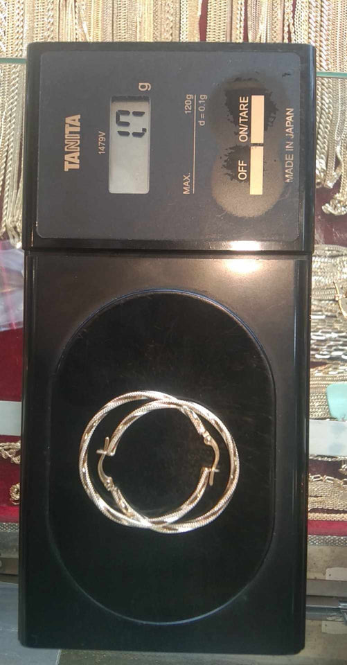 18K TWISTED LOOP BIG