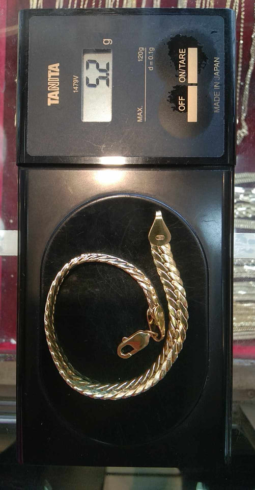 18K SNAKE BRACELET HALLOW TYPE SIZE 7.5
