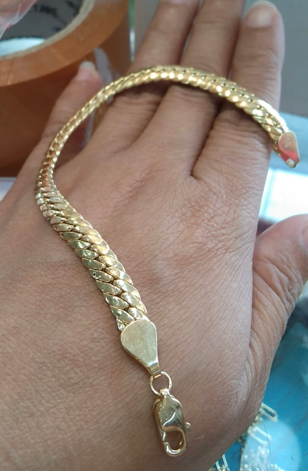 18K SNAKE BRACELET HALLOW TYPE SIZE 7.5