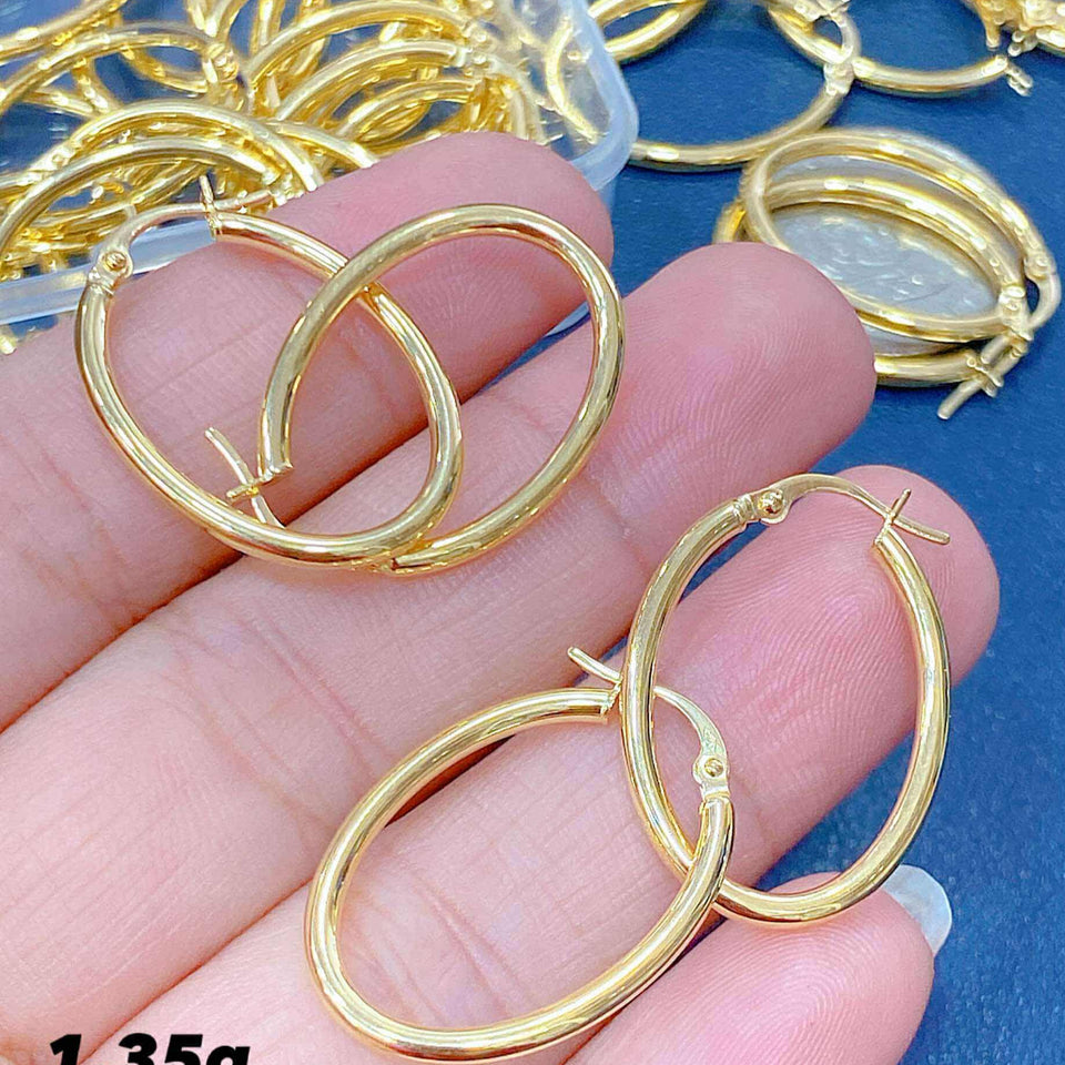 18K OVAL LOOP EARRING PLAIN